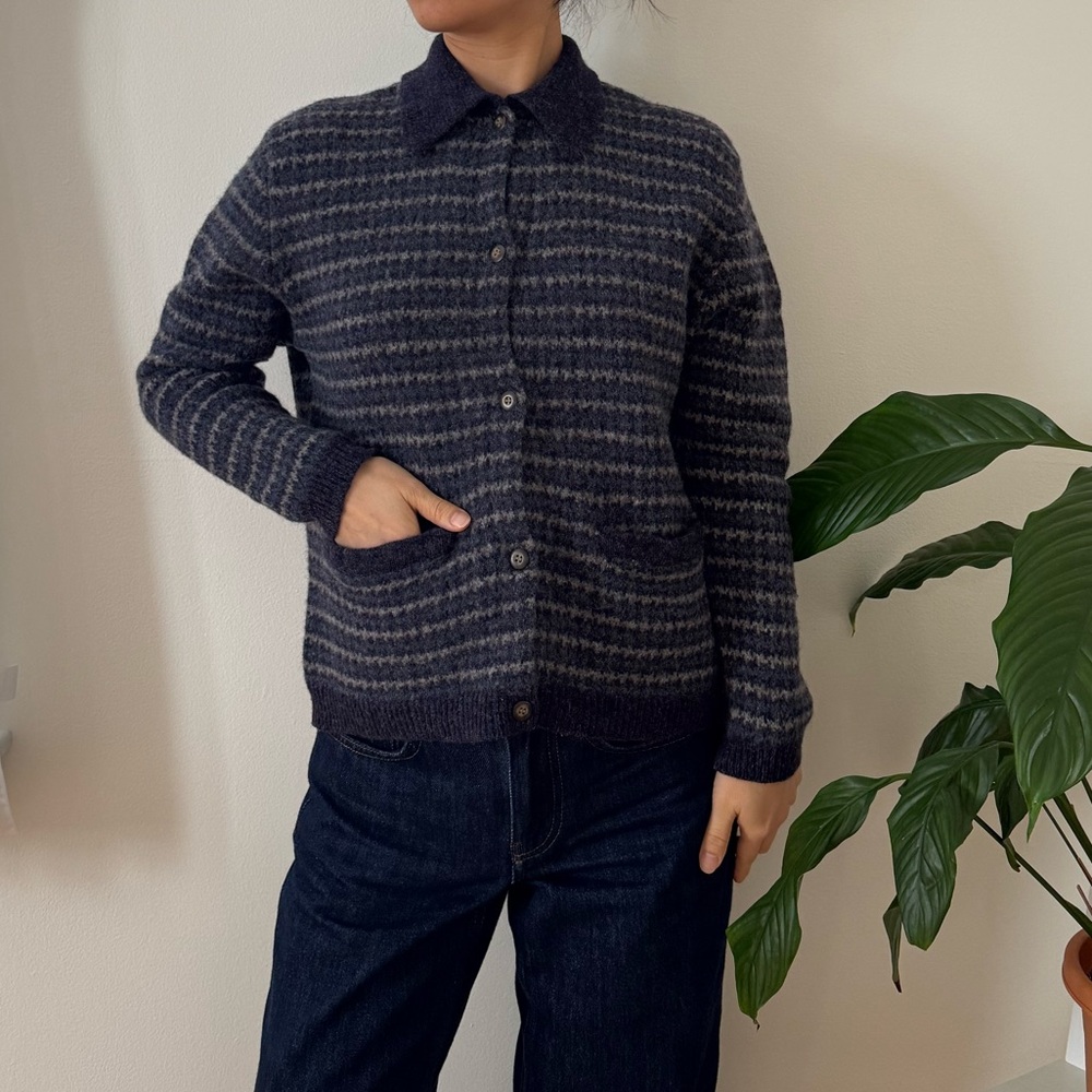 Vintage Eddie Bauer 100% Wool Button Up Blue Stripes Knit Cardigan Size Small - Picture 7 of 11